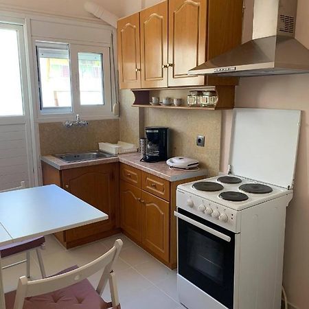 Meletis House Apartment Лутраки Екстериор снимка